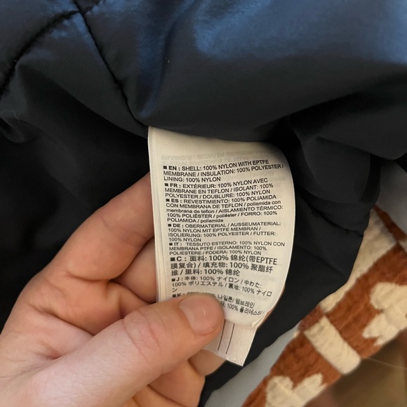 EUC Arc’teryx Insulated Beta Coat Long - Large - Picture 10 of 11